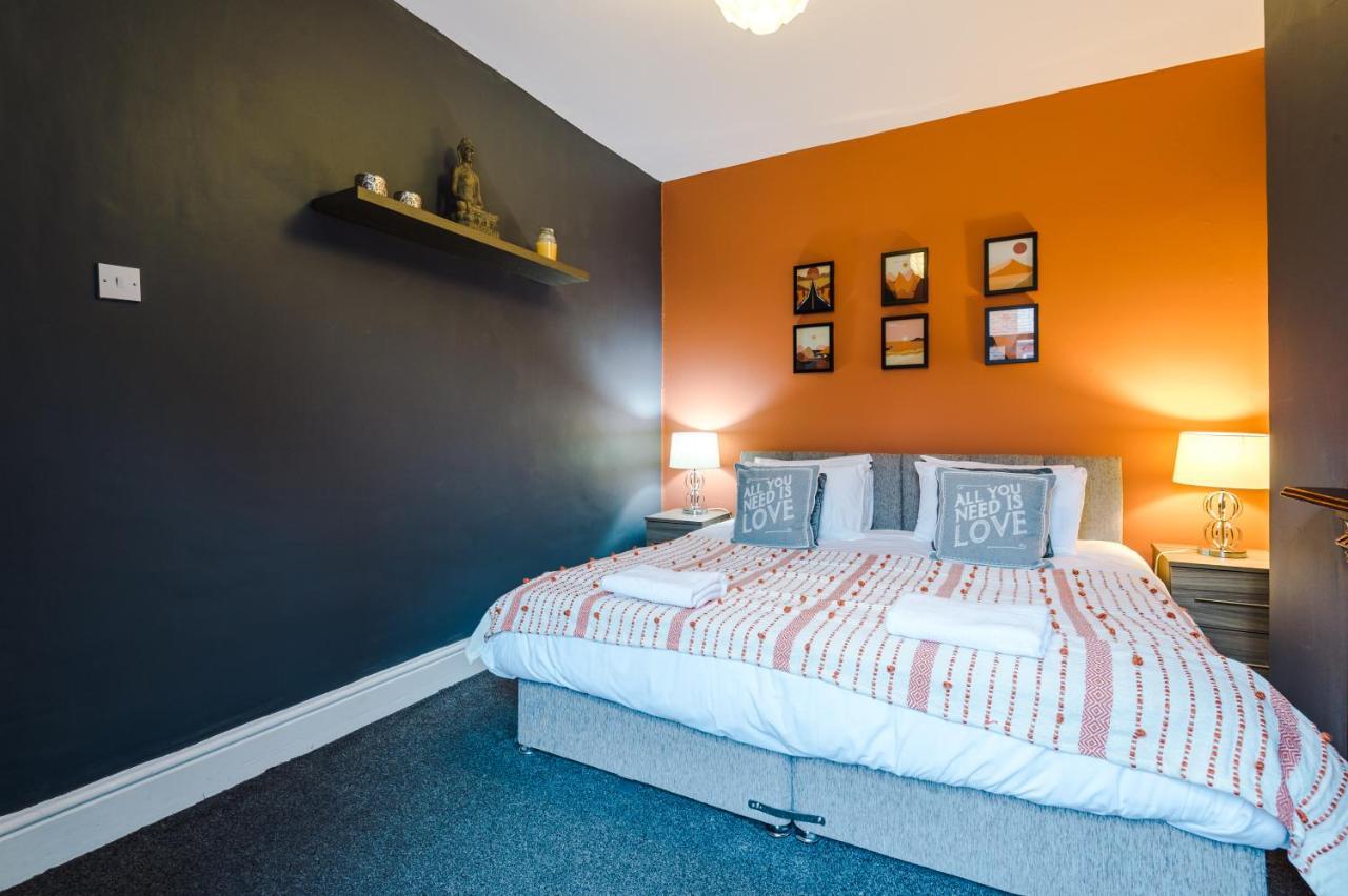 Spacious Modern Chester Home - Great Location Bagian luar foto