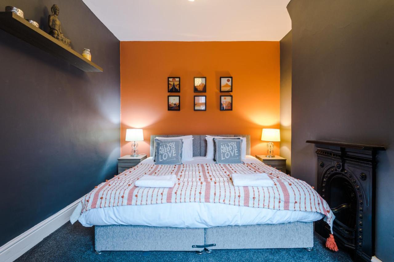Spacious Modern Chester Home - Great Location Bagian luar foto